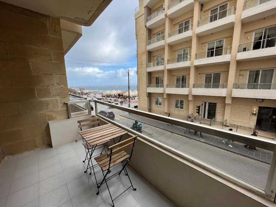 Seaview 3 Bedroom Apartment In สลีมา ภายนอก รูปภาพ